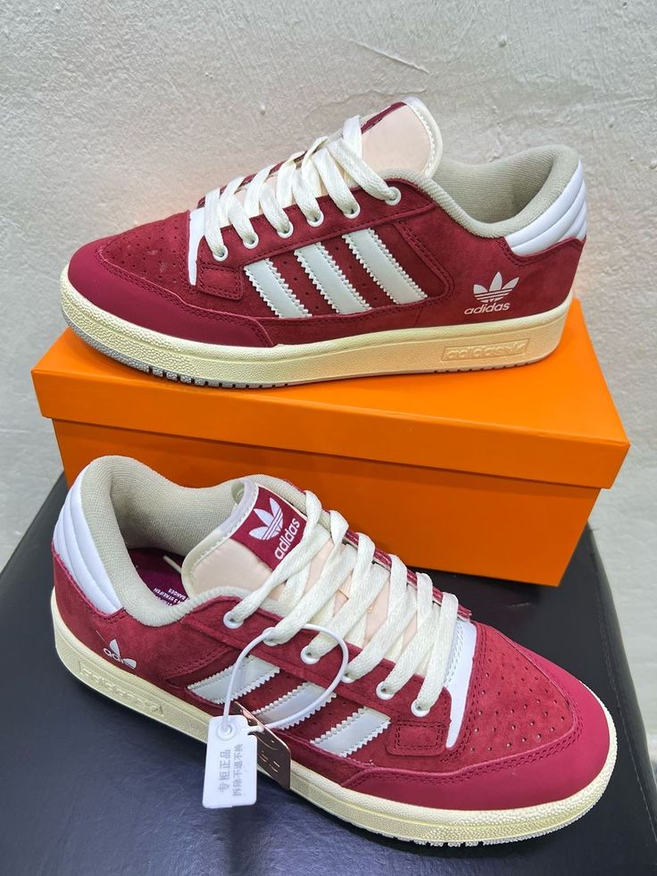 Adidas Model 01