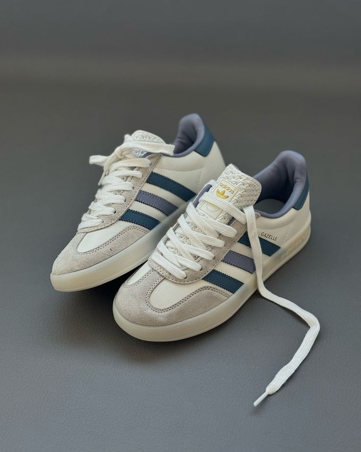 Adidas Model 18